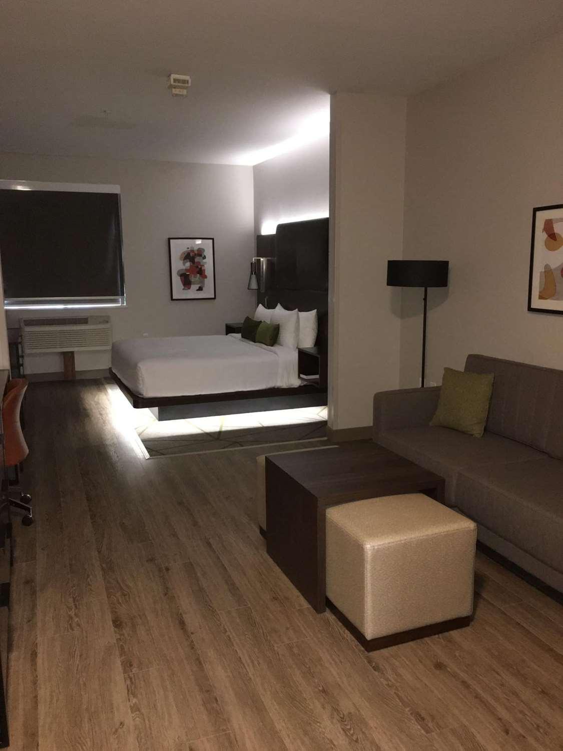 เบสต์ เวสเทิร์น พลัส รีอาตา Hotel บราวน์วูด ภายนอก รูปภาพ
